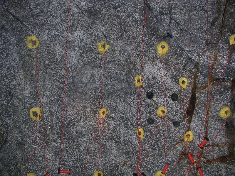 round ready1.JPG - View of the face containing the round.